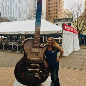 Meet your Posher, Jennifer